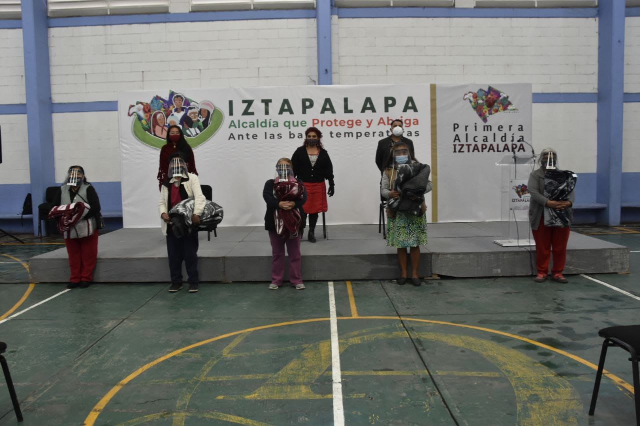 Protege Alcaldía a adultos mayores en zonas vulnerables con el programa Iztapalapa abriga a su población: Clara Brugada