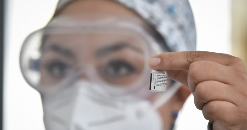 Arriba a Morelos segunda dosis de vacuna contra COVID-19 para personal de salud