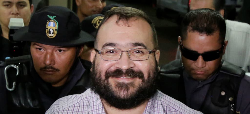 Juez concede a Javier Duarte suspensión contra órdenes de aprehensión